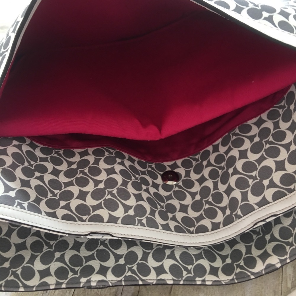AMAZING Coach Diaper Bag - Picture 5 of 8